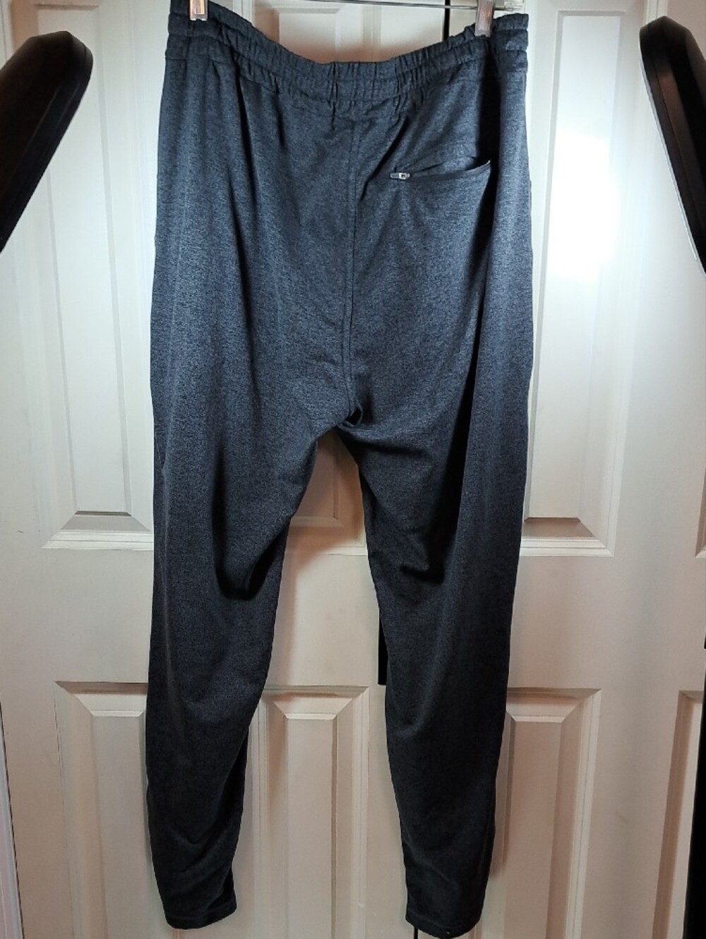 Vuori Charcoal Gray Men’s Performance Joggers - Picture 7 of 9